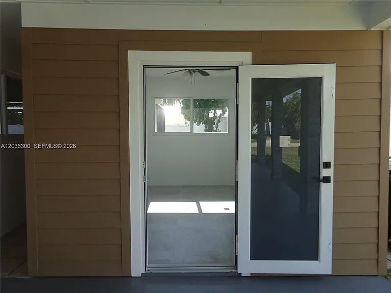 1565 Thumb Point Dr — Photo 7