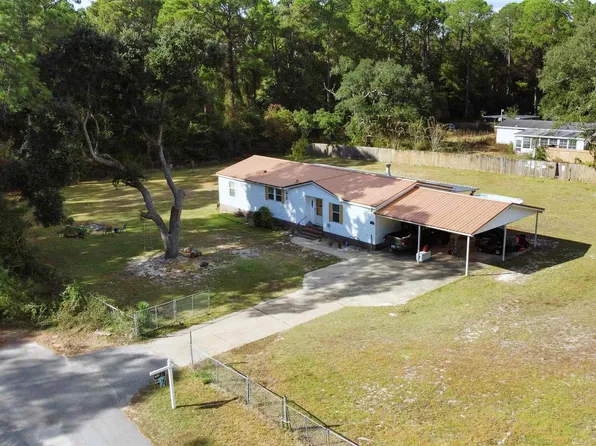 7478 Rose St, Navarre, FL 32566