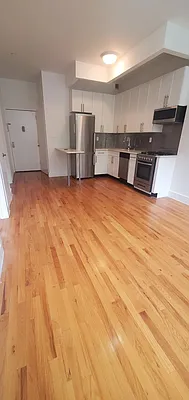 Rented by Manhattan Best Realty, Inc. | media 5