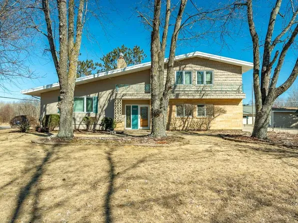 624 5th St SW, Chisholm, MN 55719