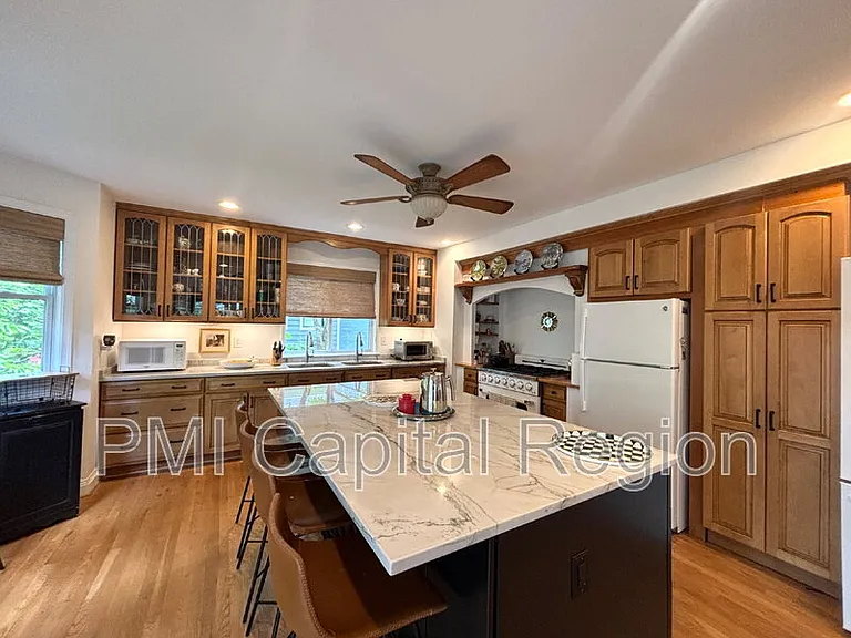 9608 Page Ave — Photo 5