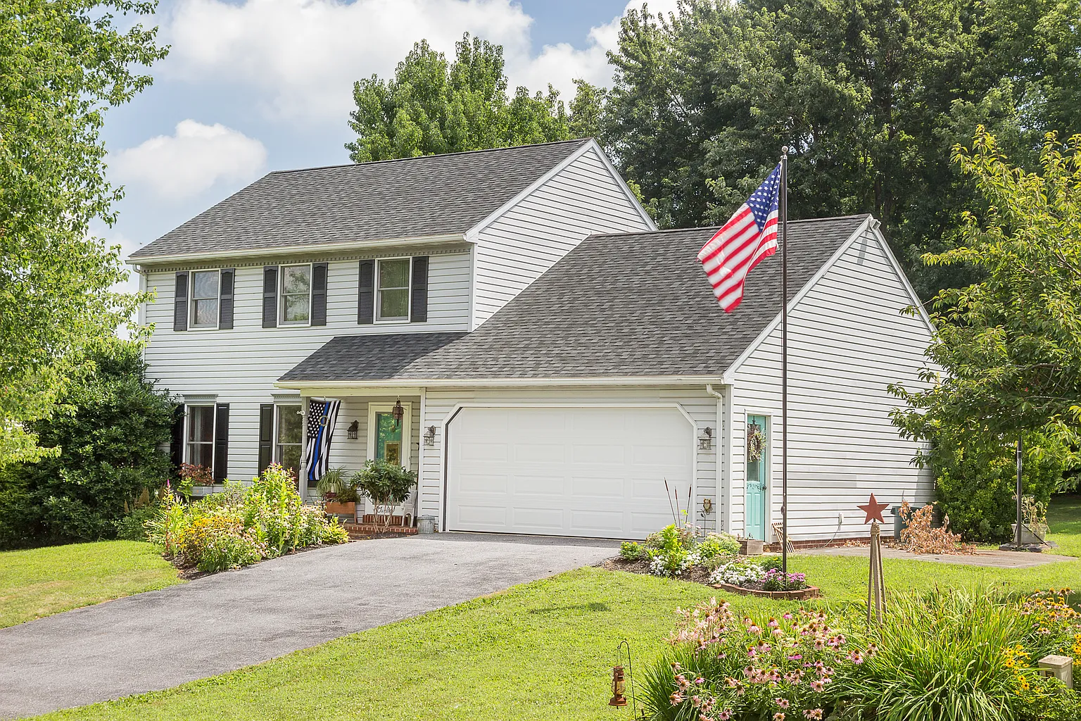 12 Gary Dr photo 1