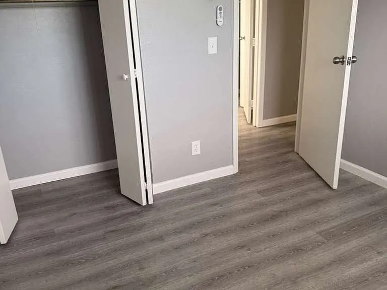4644 Burkhardt Ave — Photo 16