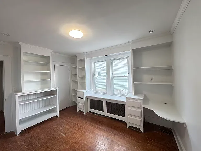 18 Beal St #1 — Photo 6