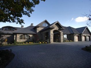 1910 Flattop Cliffs Dr, Linville, NC 28646