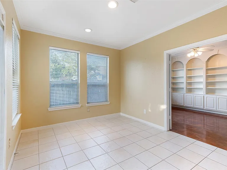 4302 Countryoaks Ct — Photo 6