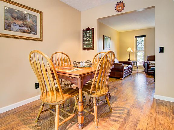 5th image of 6106 Hedge Ln