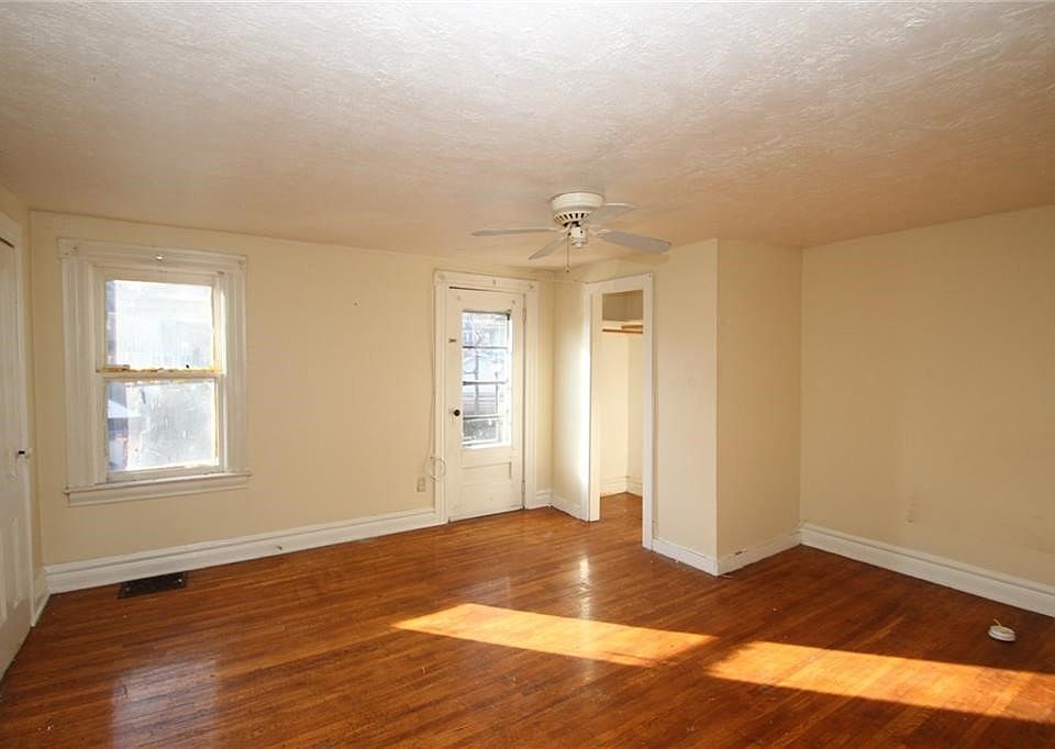 26 Raymond St, Rochester, NY 14620 Zillow