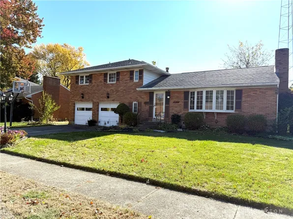 804 Lovetta Dr, Dayton, OH 45429