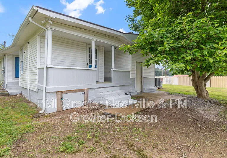 4859 Highway 100 — Photo 36