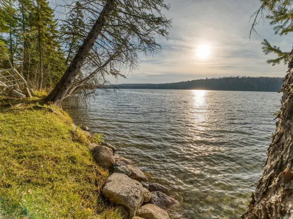 9741 Quetzal Dr, Solway, MN 56678