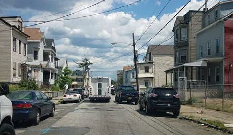 2nd image of 222 16th Ave