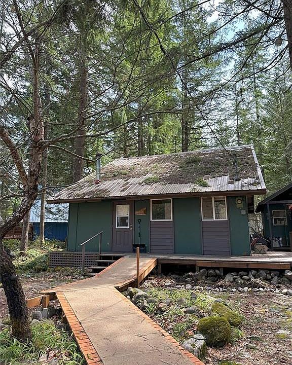 1st image of 123 Mountain View Dr N