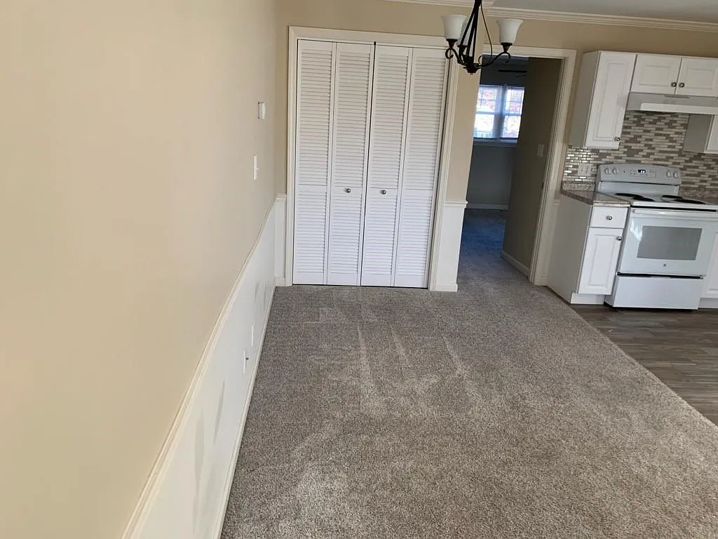 1 bed, 725 sqft, $900 — Photo 3