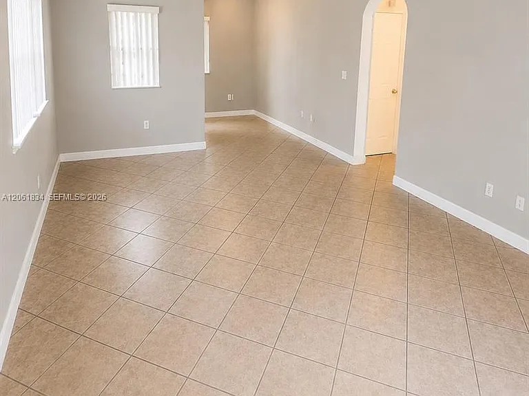 2603 NE 41st Cir #2603 — Photo 8