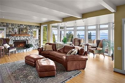 4th image of 8459 NE Gordon Dr