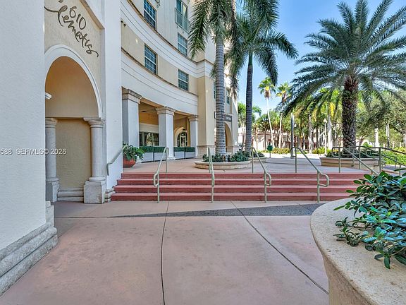 3rd image of 610 Clematis St APT 406