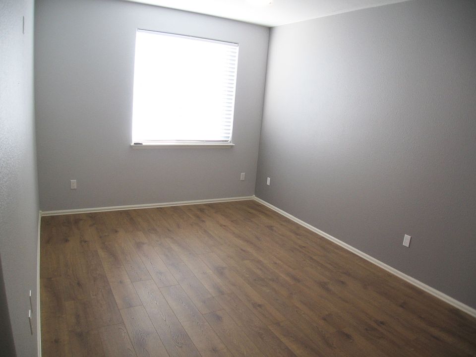 1st image of 2491 Fountain Greens Blvd #B-7