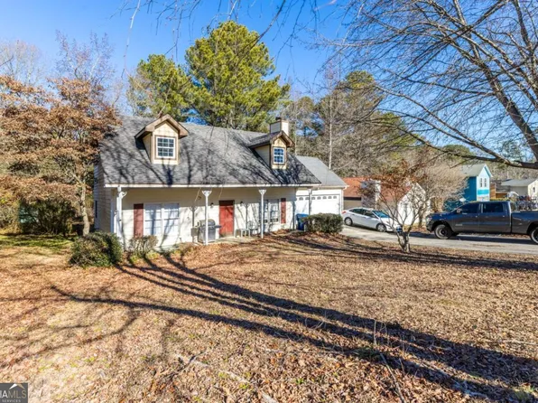 390 Wayside Dr, Lawrenceville, GA 30046
