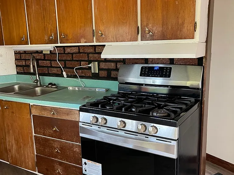 1502 Locust St #B — Photo 9