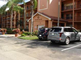 571 SW 142 Ave #106, Pembroke Pines, FL 33027