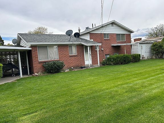 2nd image of 1322 W Phillips Ln