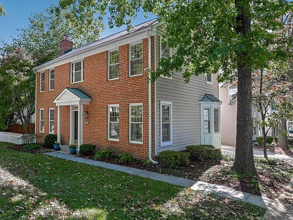 2nd image of 19907 Waxmyrtle Way