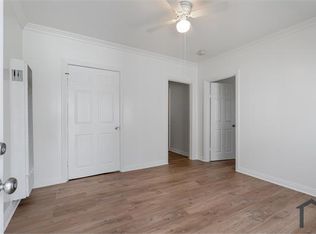 2805 1/2 West Blvd, Los Angeles, CA 90016