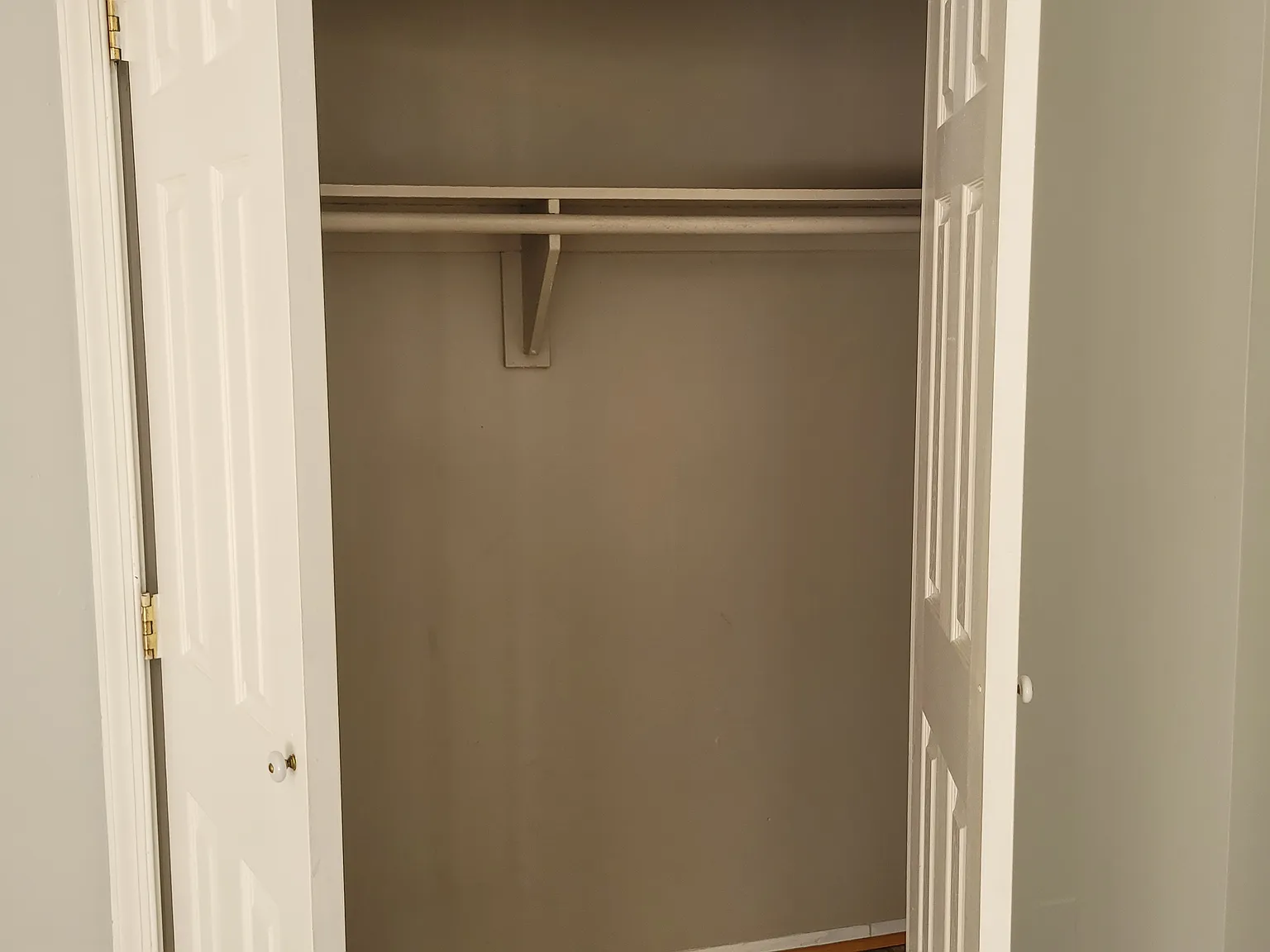 7503 Riverdale Rd — Photo 3