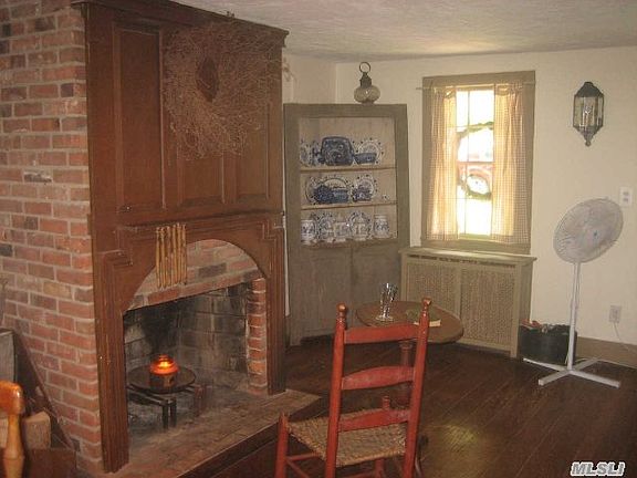 3rd image of 95 Stanton St