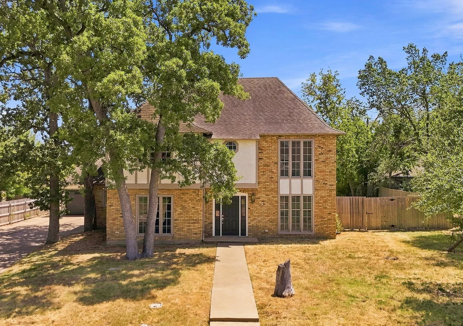 2508 Memorial Drive- Memorial Forest — Photo 1