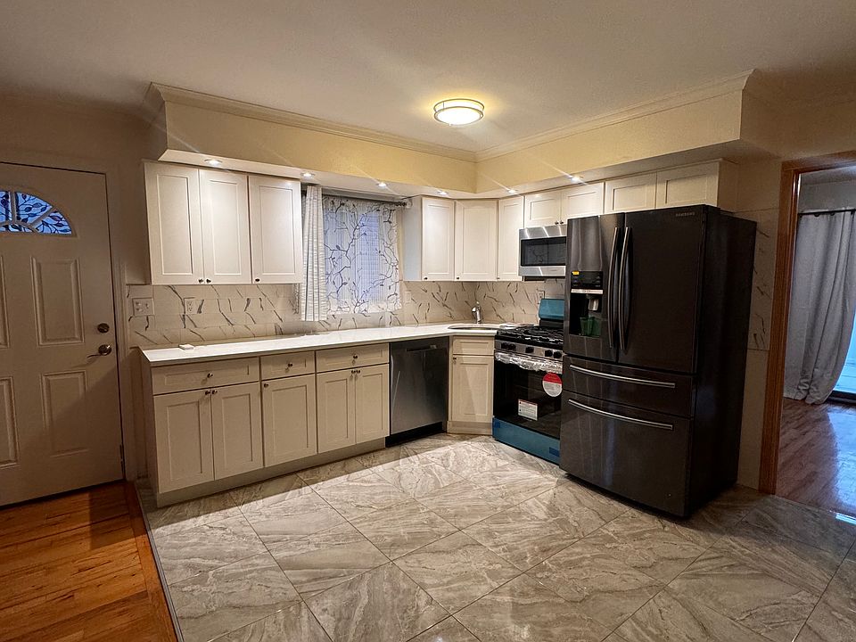 1st image of 76 Willowwood Ln #1