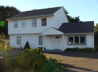 30 Eckart St, Bridgeport, CT 06606