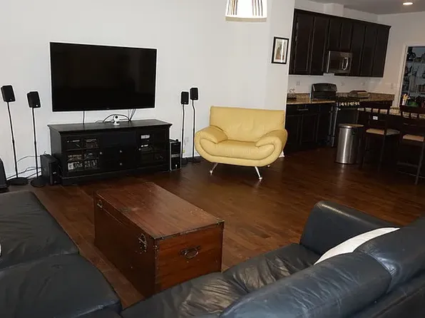 74 Marcel Ln, Schaumburg, IL 60194