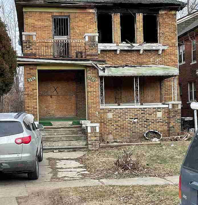 3272 Cortland