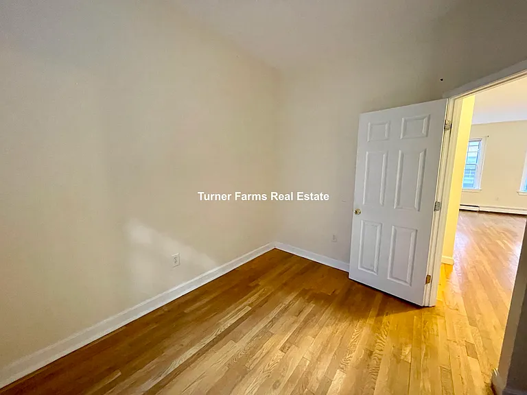 28 Phillips St #1F — Photo 9