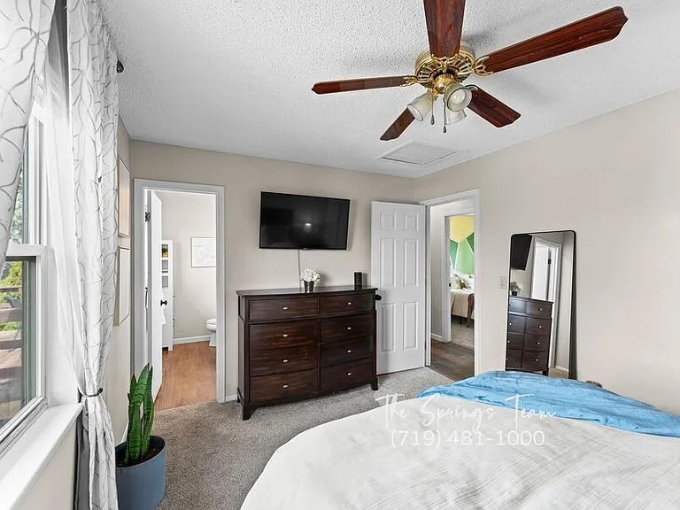 1730 Hathaway Dr — Photo 33