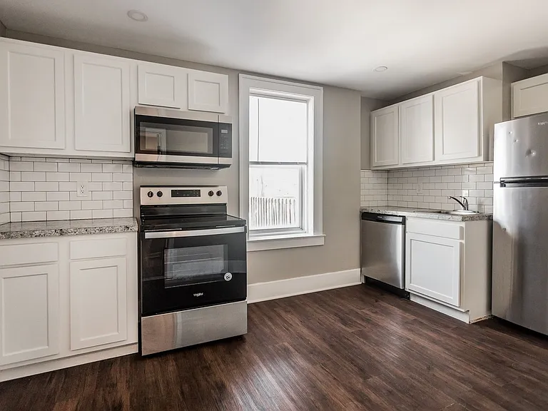 73 East Palmer Street — Photo 9