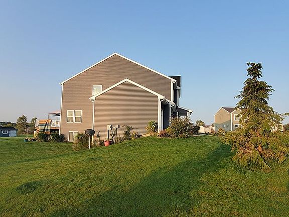 3rd image of 4382 Wood Way Ct NE