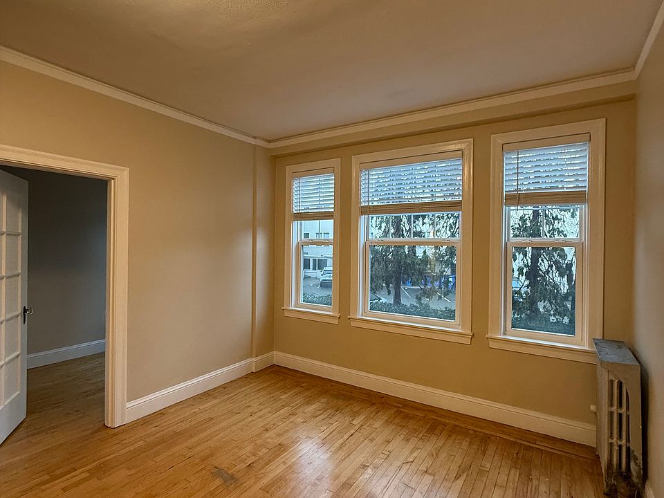 Window layout varies by floor and unit.