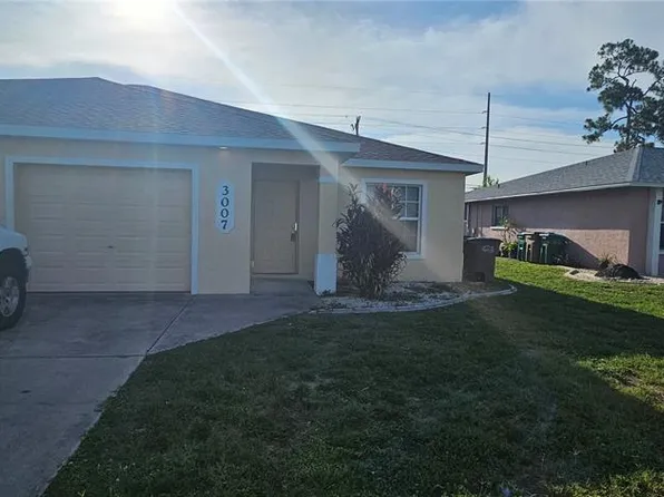 3007 SW Santa Barbara Pl, Cape Coral, FL 33914