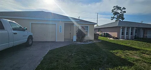 3007 SW Santa Barbara Pl Photo 1