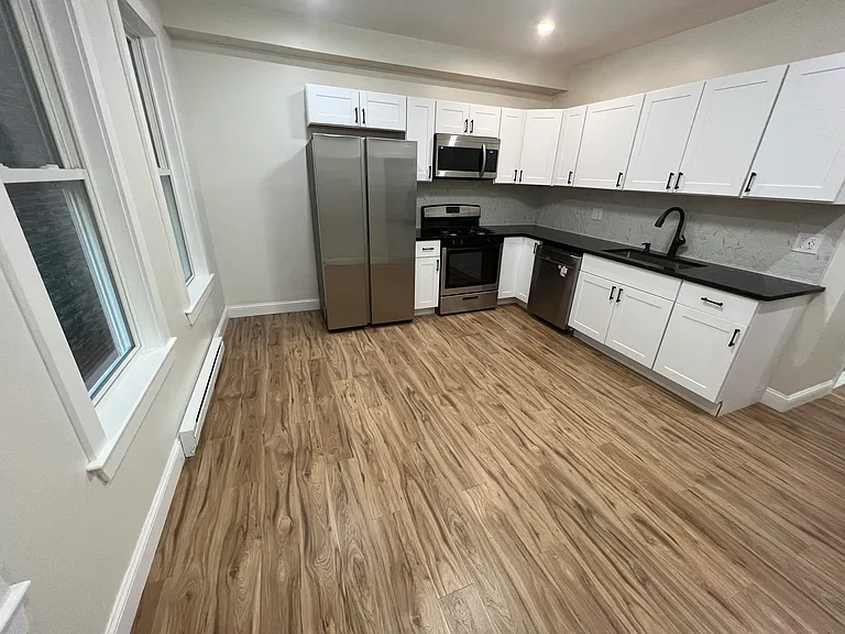 110 Old Harbor St #1 — Photo 2