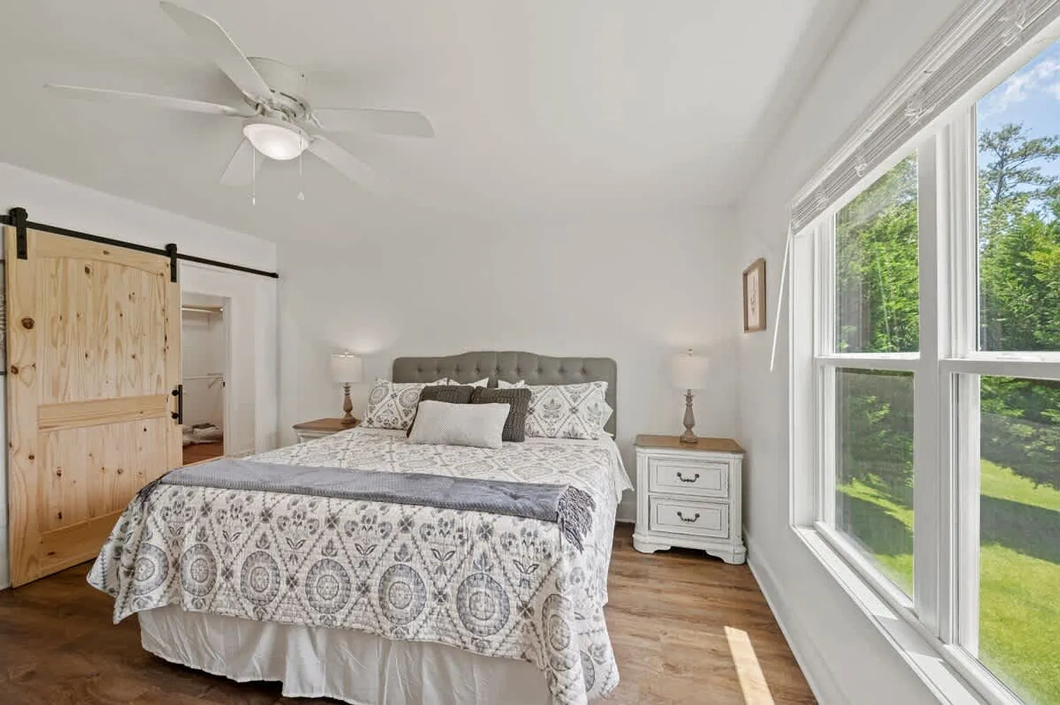 4 bed, 3.0 bath, $4,457 — Photo 4