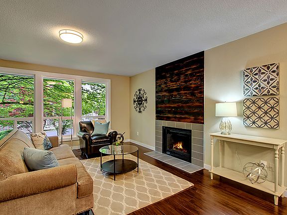 2nd image of 20819 NE Inglewood Hill Rd