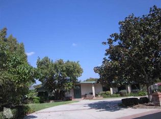 298 Cummings Rd, Santa Paula, CA 93060
