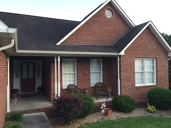 2nd image of 139 Old Mill Ct