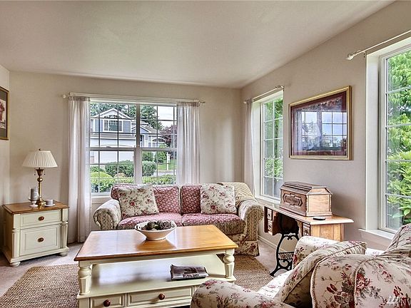 3rd image of 8818 181st St E