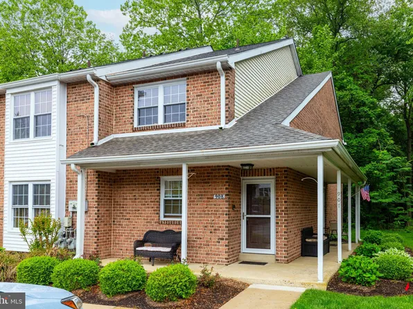 908 Valley Glen Rd, Elkins Park, PA 19027