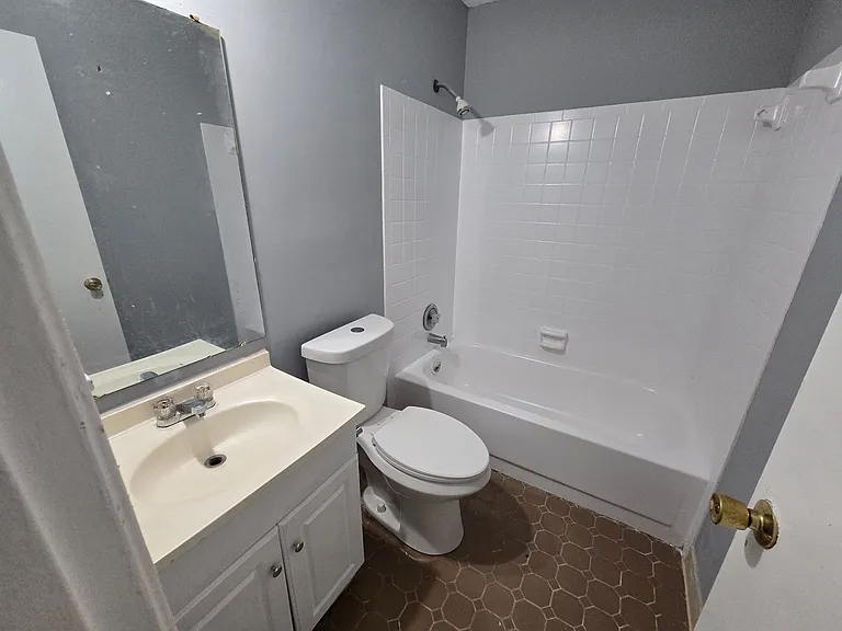 3224 Raintree Dr — Photo 8